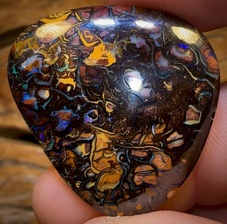 58,1 ct – Tribal Queensland Boulder Opal