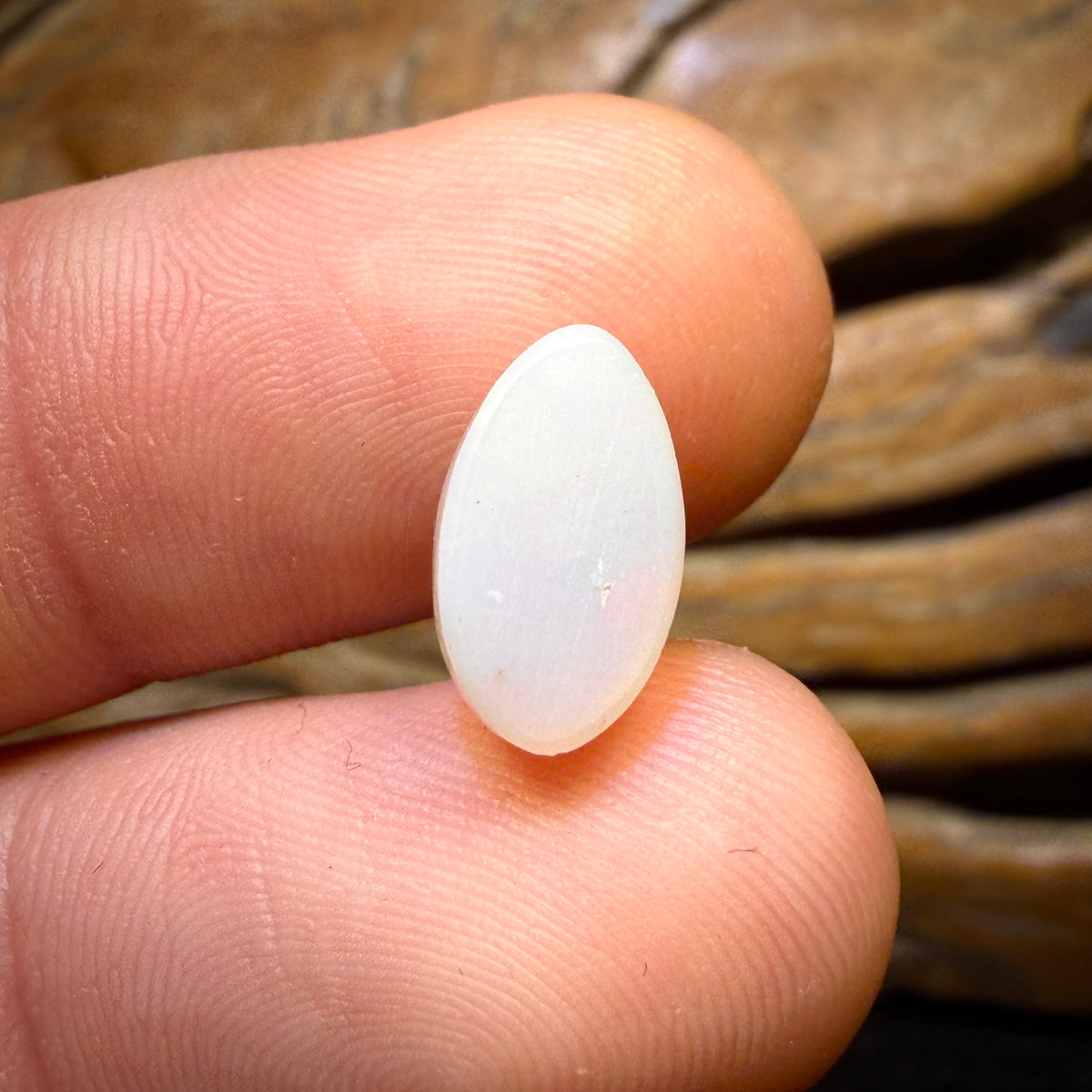 2.5cts - South Australian White Opal from Coober Pedy