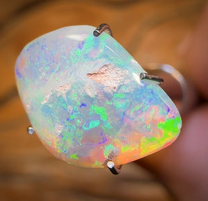 Auction Fall-Through = Your Gain! 🔥 Now More Than 50% Off RRP 🚨 2.45cts - South Australian Crystal Opal