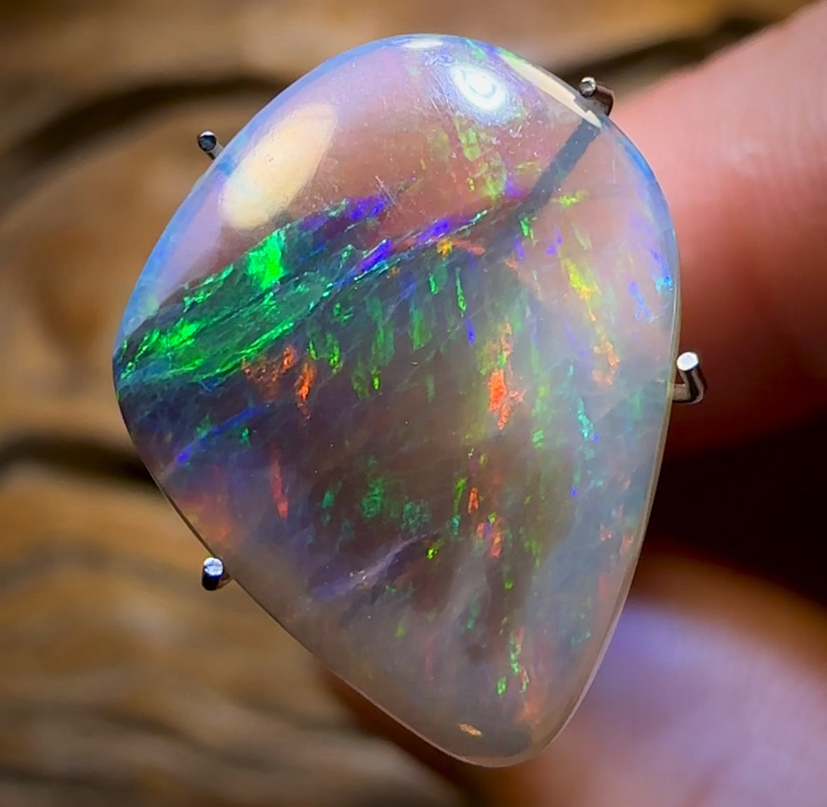 4.83cts - Rare South Australian Semi Black Crystal Opal Great Pattern