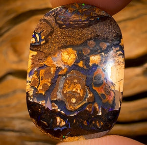 🔨 AUCTION 🔨 15.7cts - Great Tribal Queensland Boulder Opal from Koroit
