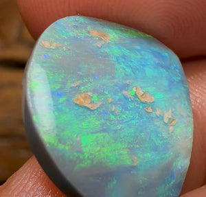 8.6cts - Lightning Ridge Black Opal Rub - Opal Whisperers