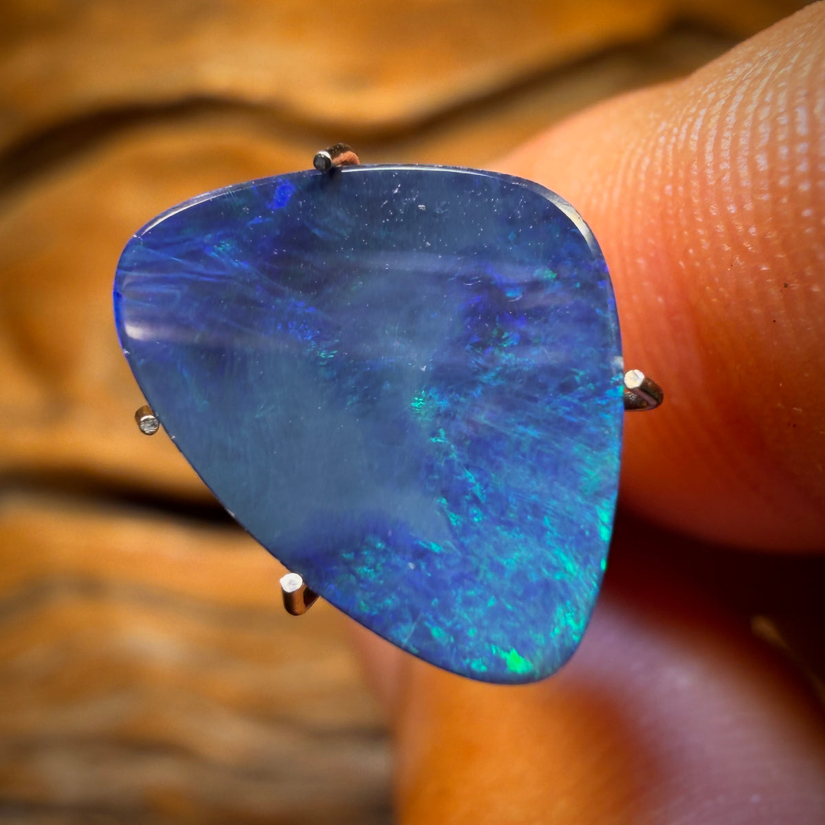 3.6cts - Australian Boulder Opal Doublet