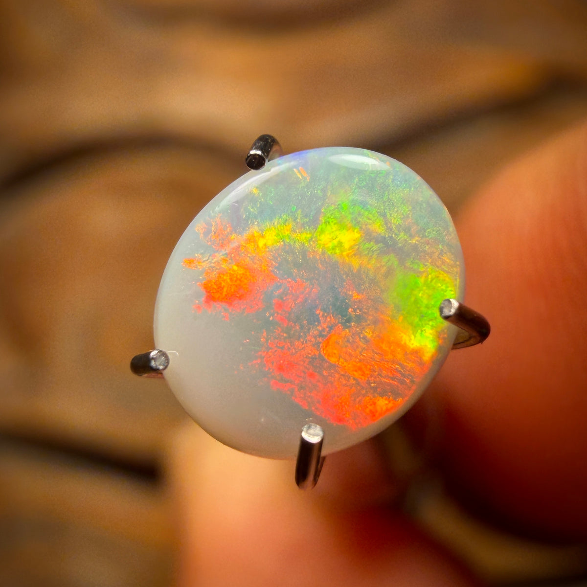 🔨 AUCTION 🔨 0.95cts - Flames Lightning Ridge Light Opal