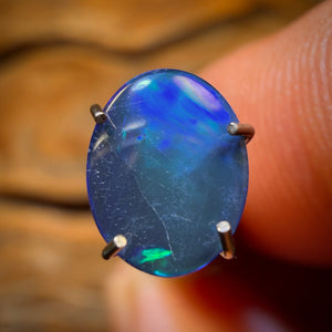 0.75cts - Australian Boulder Opal Doublet