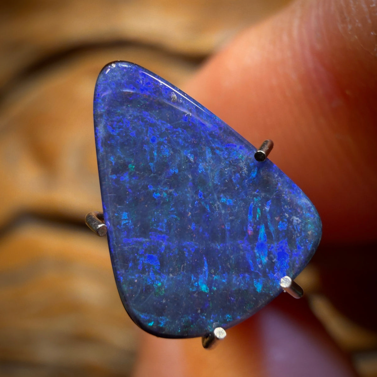 2.2cts - Great Blue…Queensland Boulder Seam Opal from Winton