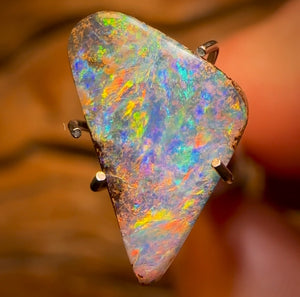 1.9cts - Queensland Boulder Seam Opal