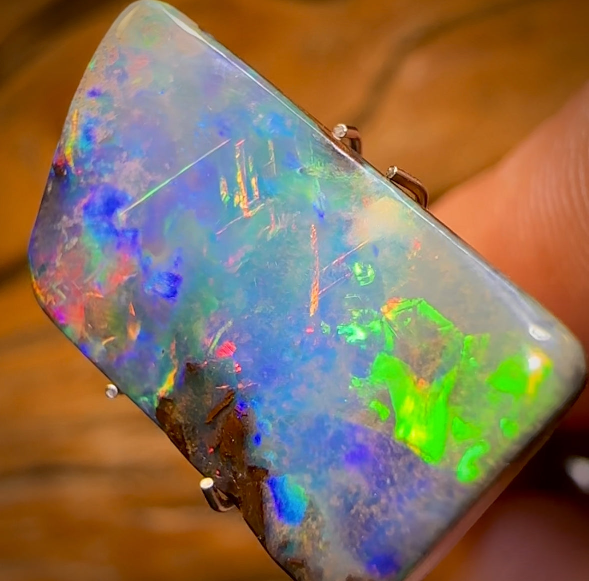 10.8cts - Super Stone Amazing ‘Concertina’ TOP GEM Yowah Nut Opal. Red Multicolours!!