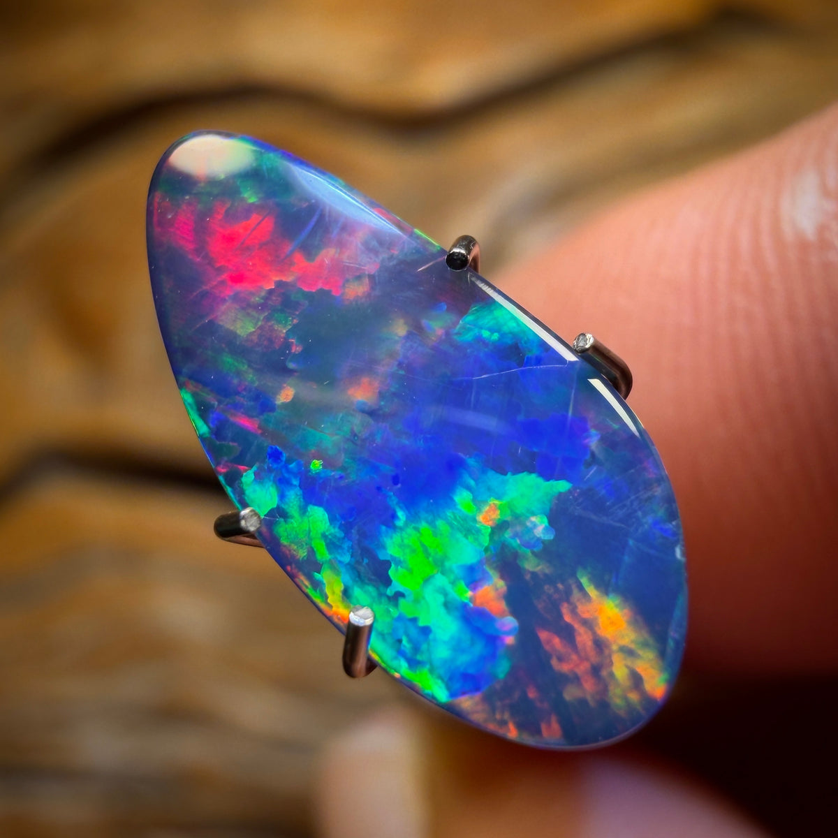 1.8cts - Australian Boulder Opal Doublet