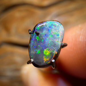 Auction 1.6cts - Queensland Boulder Seam Opal. Australian Opal