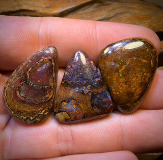 🔒 91,6 Karat - 3x Australische Tribal Boulder-Opale. Großhandelspaket