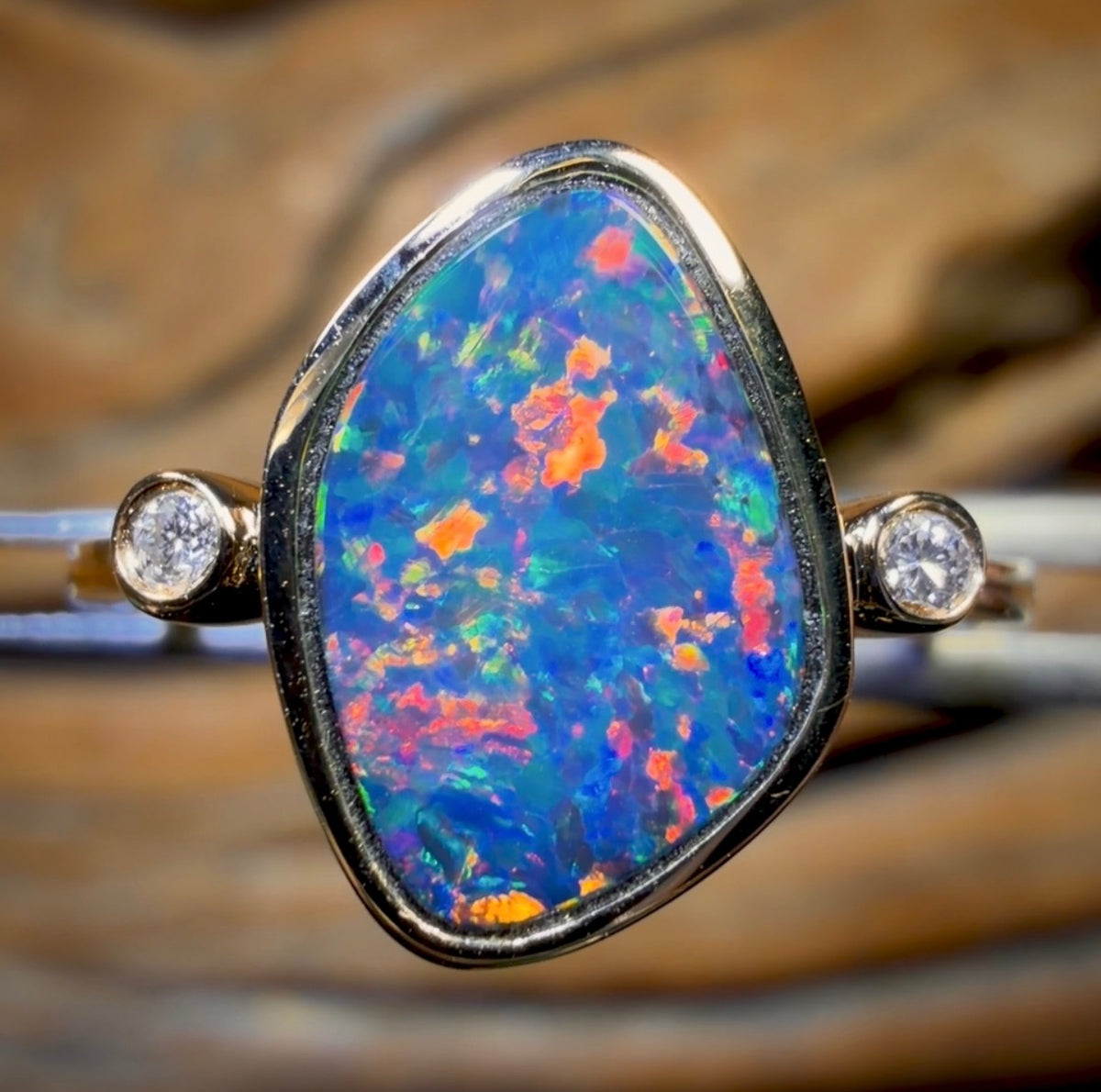 Bague double en or 14 carats et opale boulder du Queensland