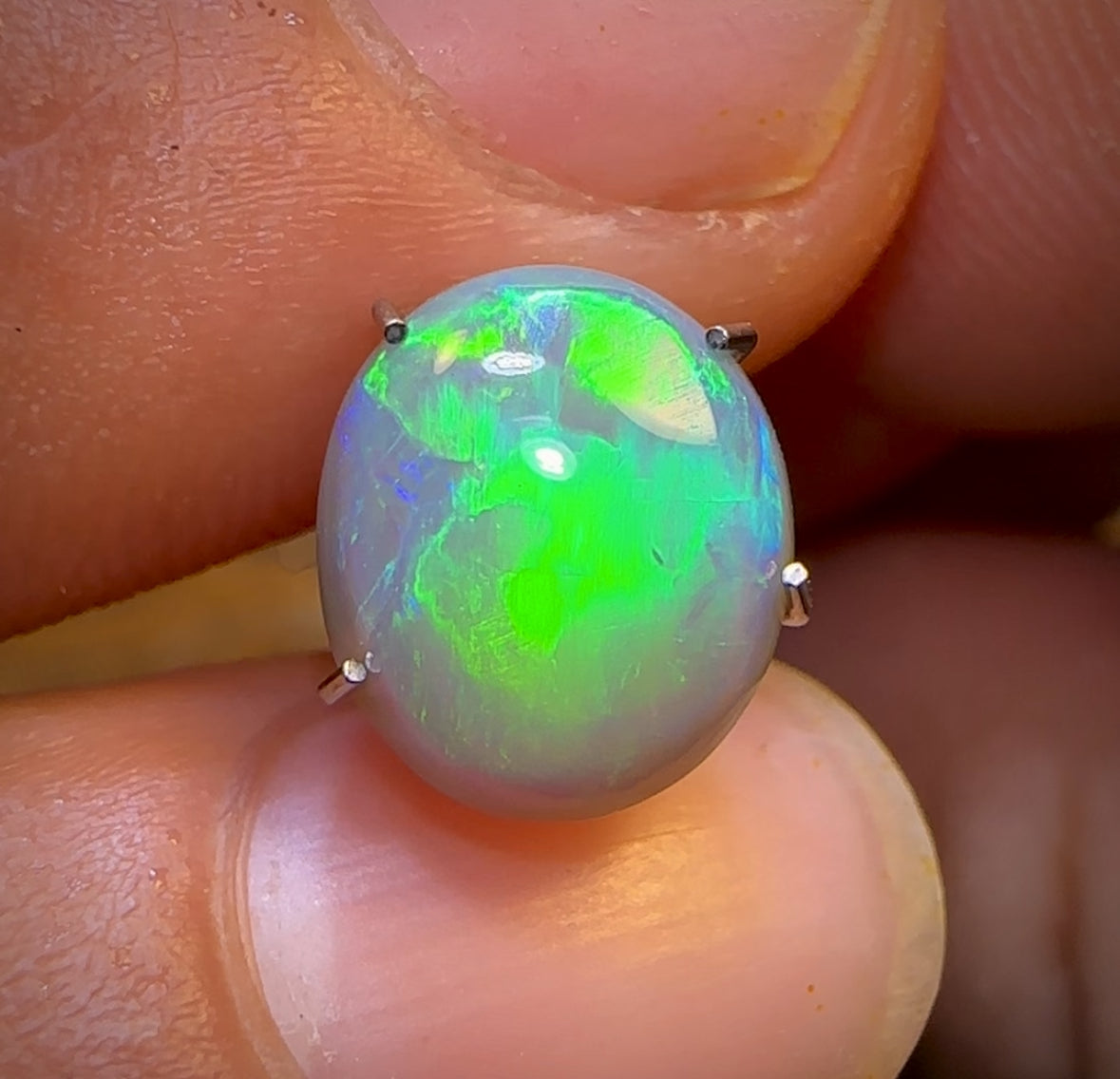 2.4cts - “Green flash 3” GEM Lightning Ridge Dark Opal