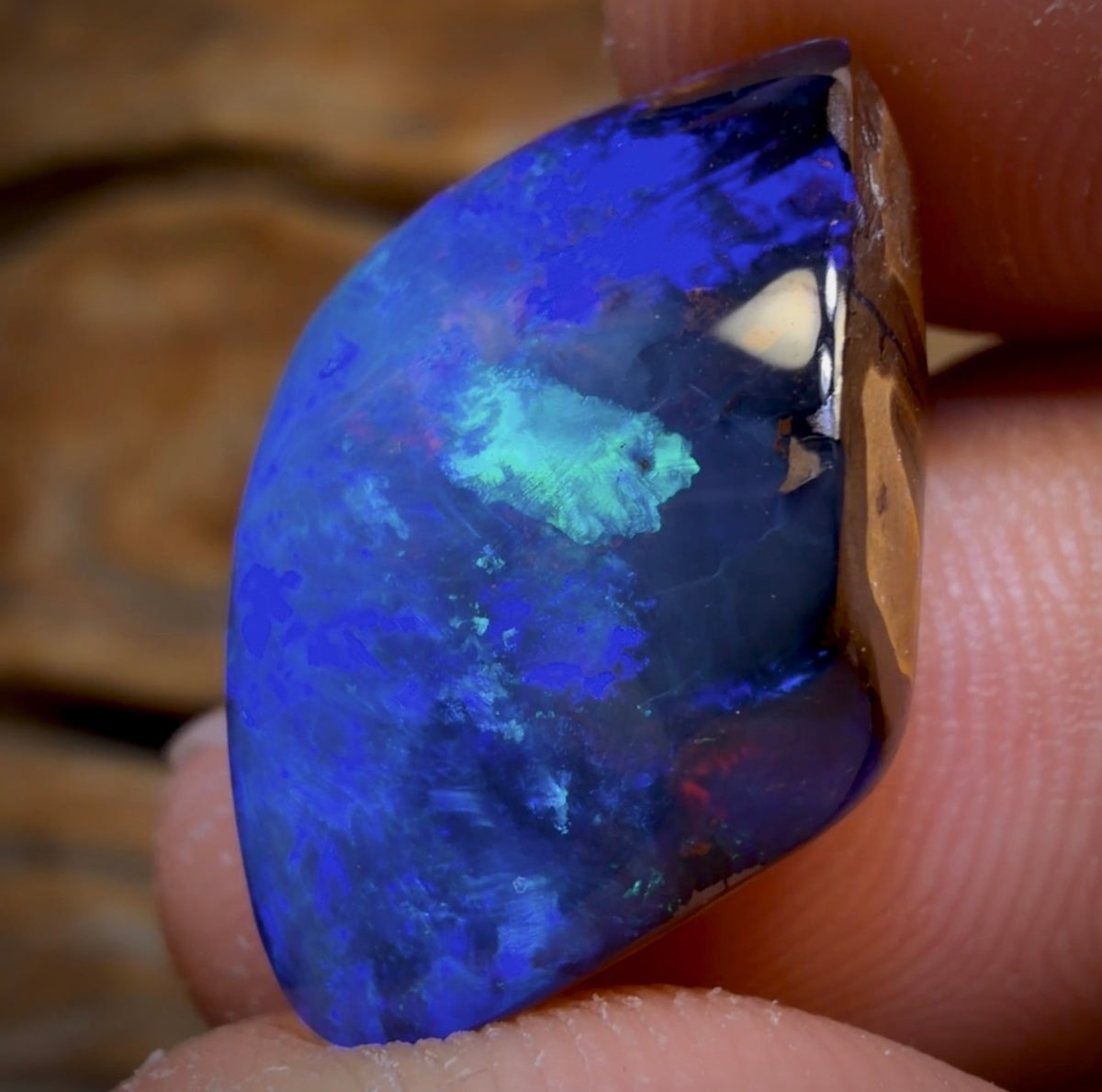 17.9cts - “Big Bold Blue Banger ”Gem Queensland Boulder Seam Opal