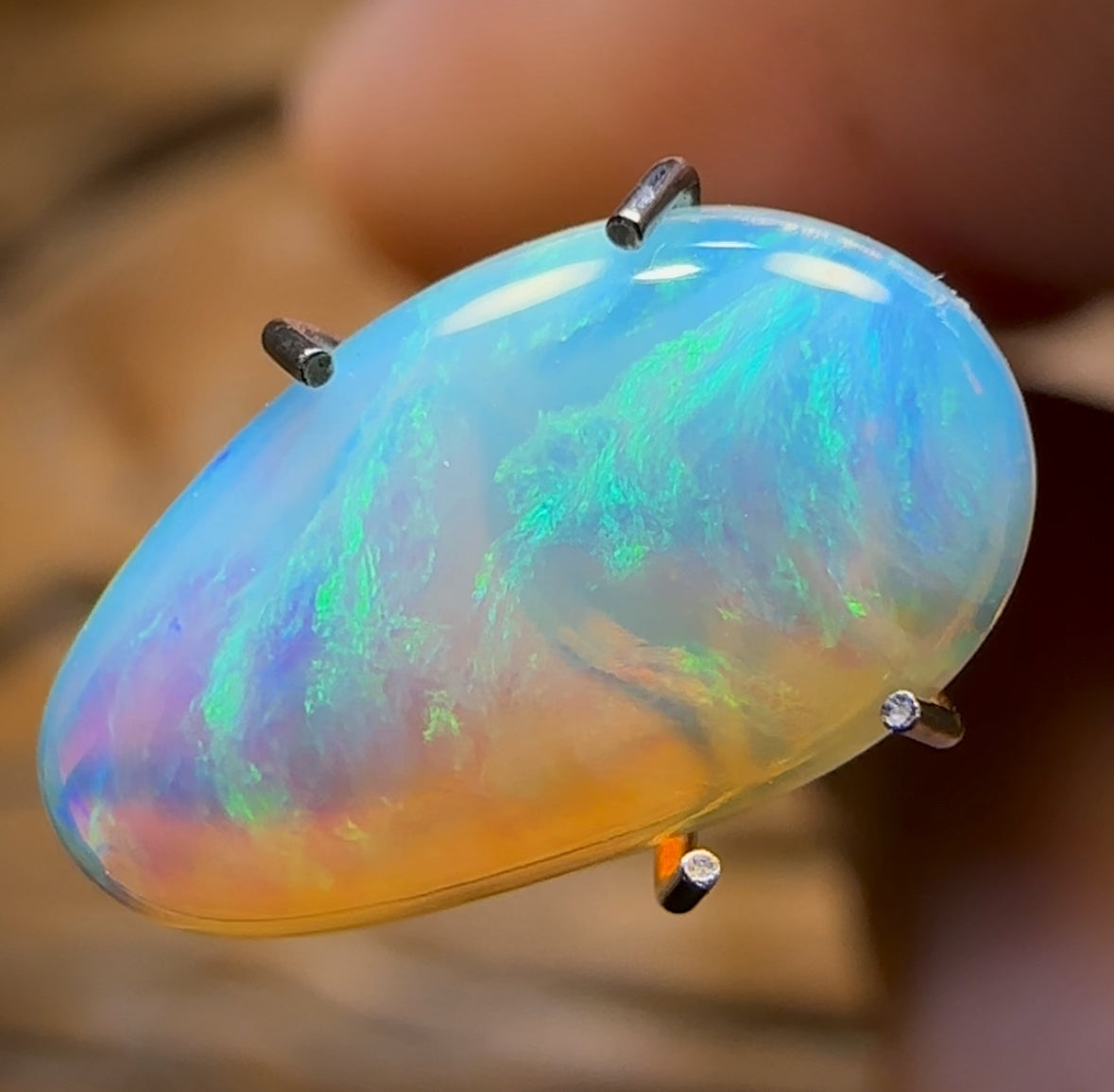 1.75cts - Lightning Ridge Crystal Opal