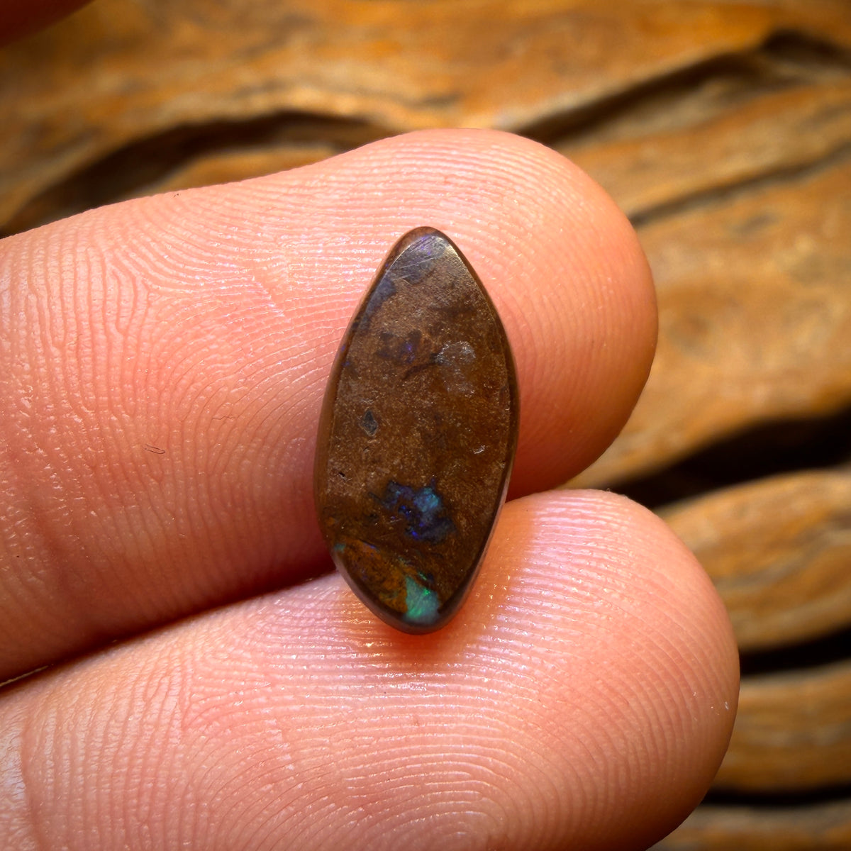 30% Off 2.3cts - Australian Boulder Seam Opal. Reef Pattern