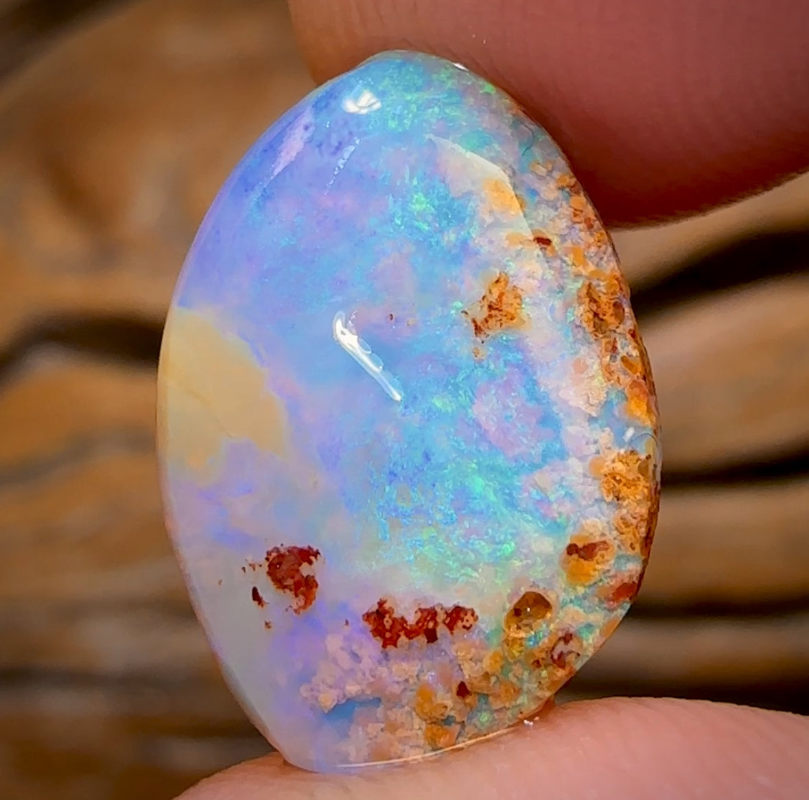 7.1cts - Boulder Pipe Opal Rub. Australian Opal
