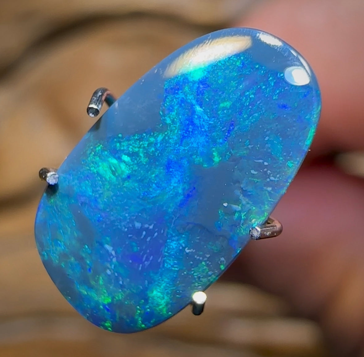 1.8cts - Australian Black Opal from Lightning Ridge - Opal Whisperers