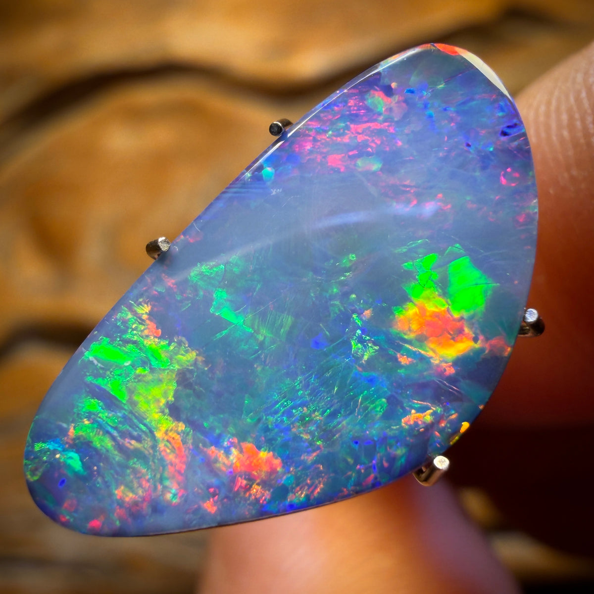 5.5cts - Australian Boulder Opal Doublet