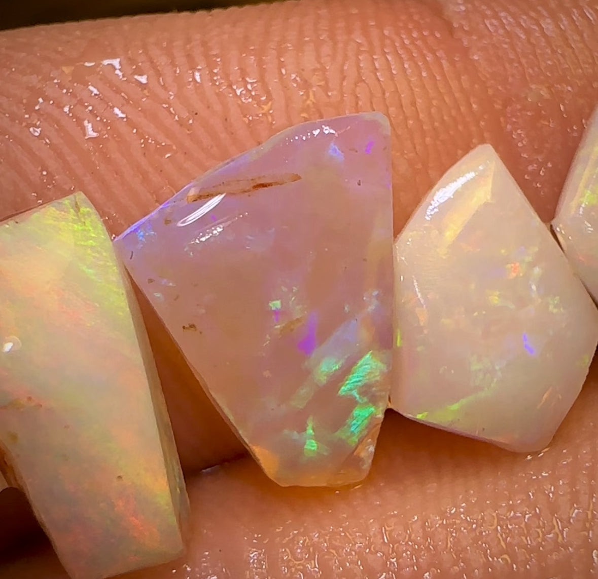 🔨 AUCTION 🔨 10.8cts - 6x Quality South Australian Opal Rubs