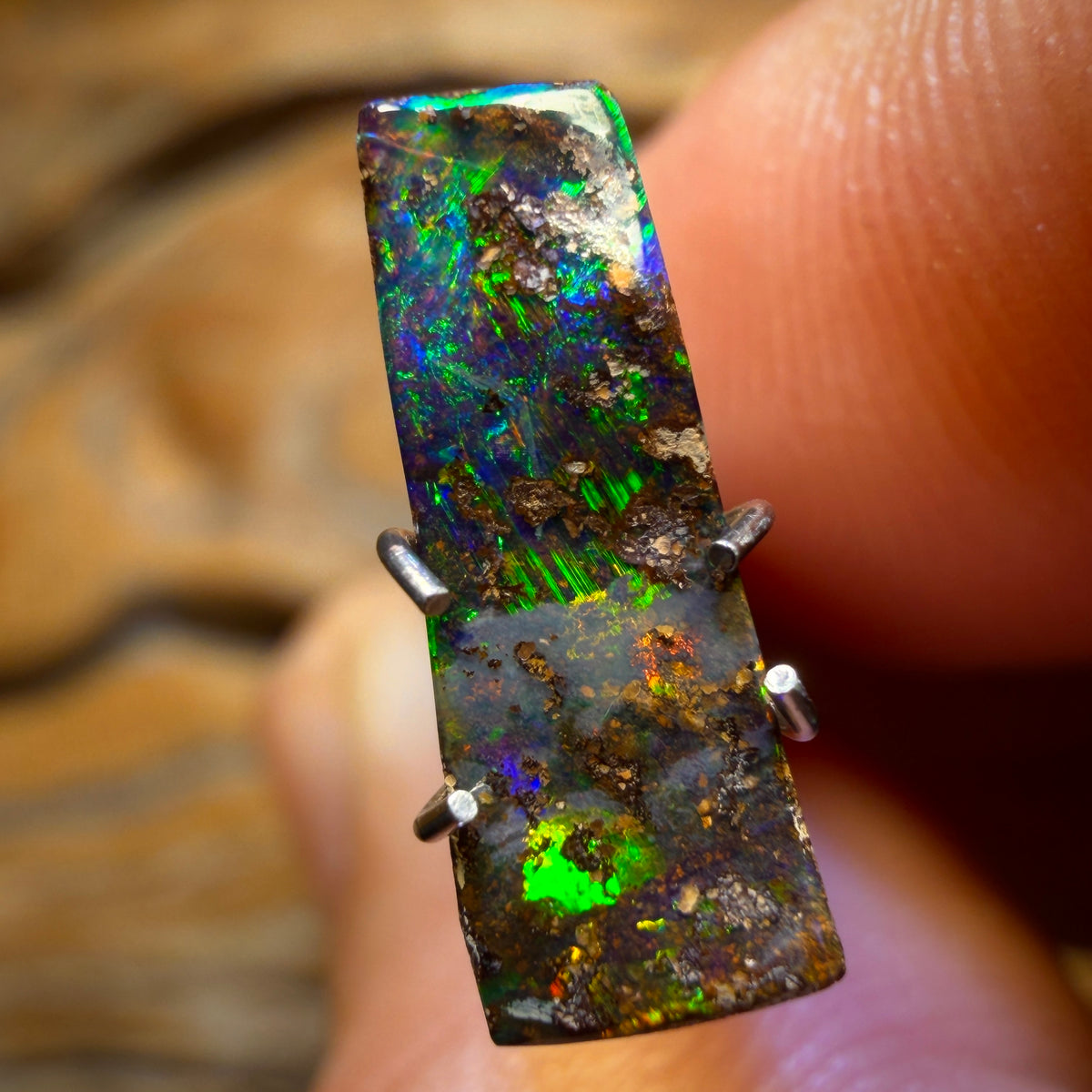 1.6cts - Australian Boulder Seam Opal from Winton