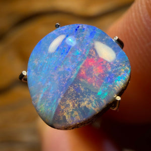 Fire on Ice! 2.3cts - Queensland Boulder Seam Opal. Australian Opal