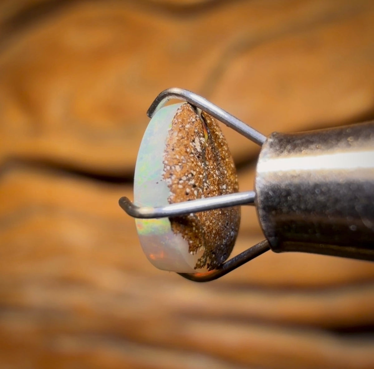 0.95cts - Queensland Boulder Seam Opal from Winton. Australian Opal BARGAIN