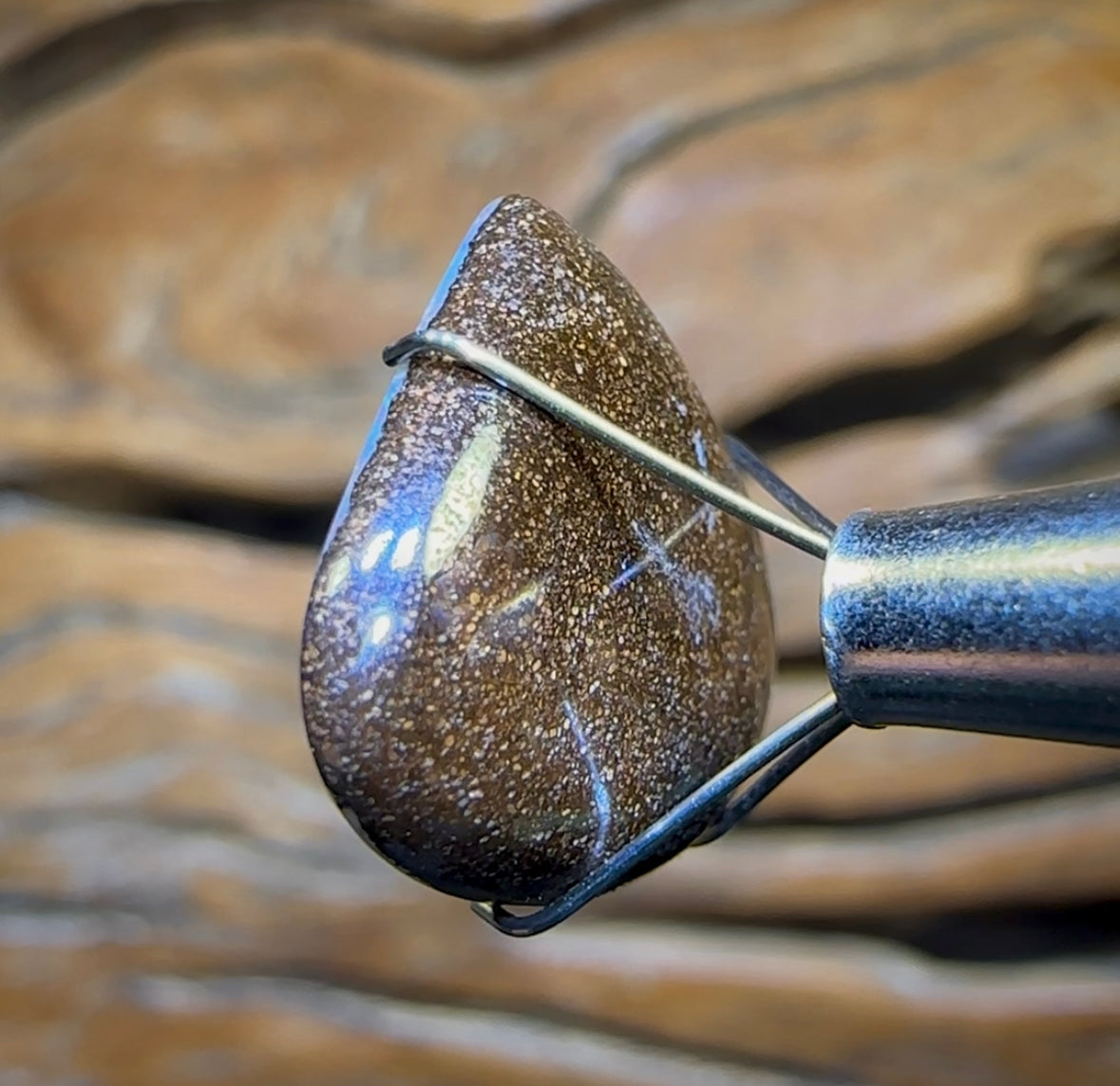 7.6cts - Australian Boulder Seam Opal