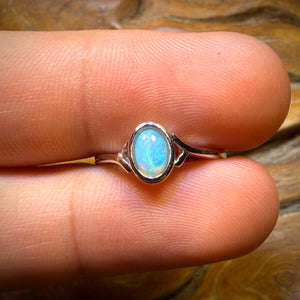 🔨 AUCTION 🔨 Sterling Silver - South Australian Crystal Opal Ring