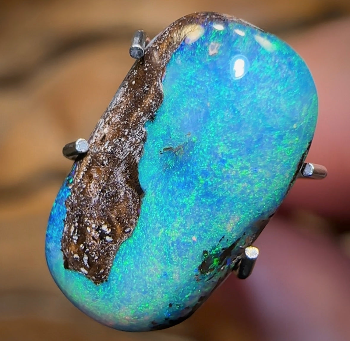2.5cts - Scandinavian Aka Ice Blue Queensland Boulder Seam Opal - Opal Whisperers