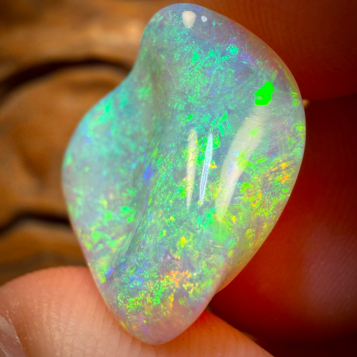 12.4cts - TOP Andamooka Crystal Opal. Master Dremel Finish