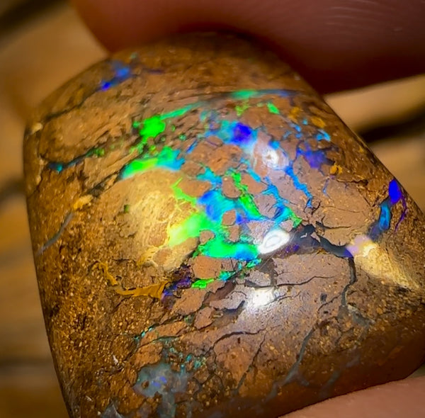 22.1cts - “Digital Script” Queensland Boulder Opal from Yowah. Metalli ...