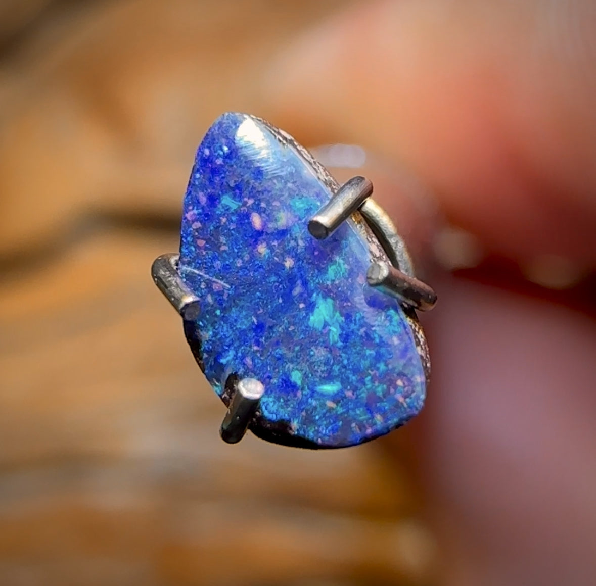 Auction Fall-Through = Your Gain! 🔥 Now More Than 50% Off RRP 🚨 0.45cts - Queensland Boulder Seam Opal
