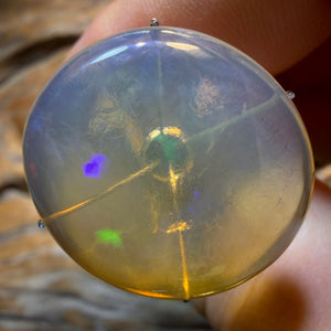 Australischer Opal in reiner Kristallqualität von Lightning Ridge, 21,2 Karat