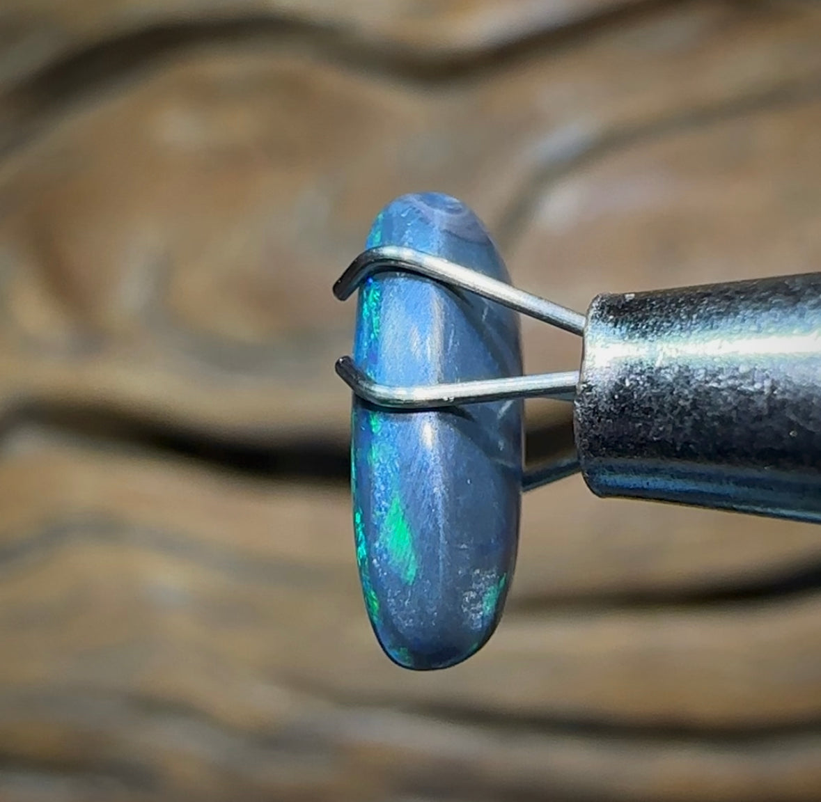 1.35cts - Solid Lightning Ridge Black Opal - Opal Whisperers