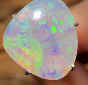 2.1cts - Lightning Ridge Crystal Opal Bargain