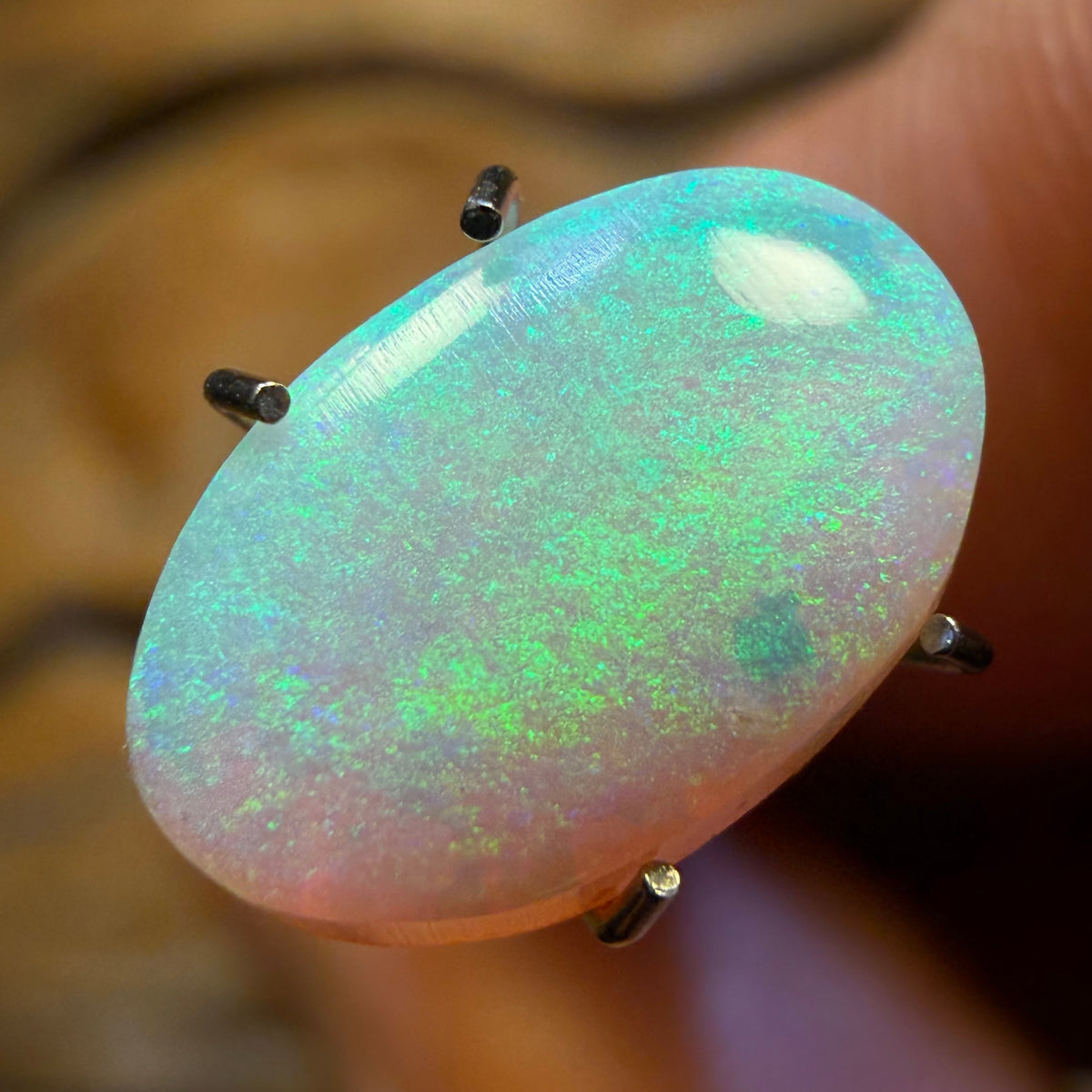 1.7cts - South Australian Crystal Opal from Mintabie