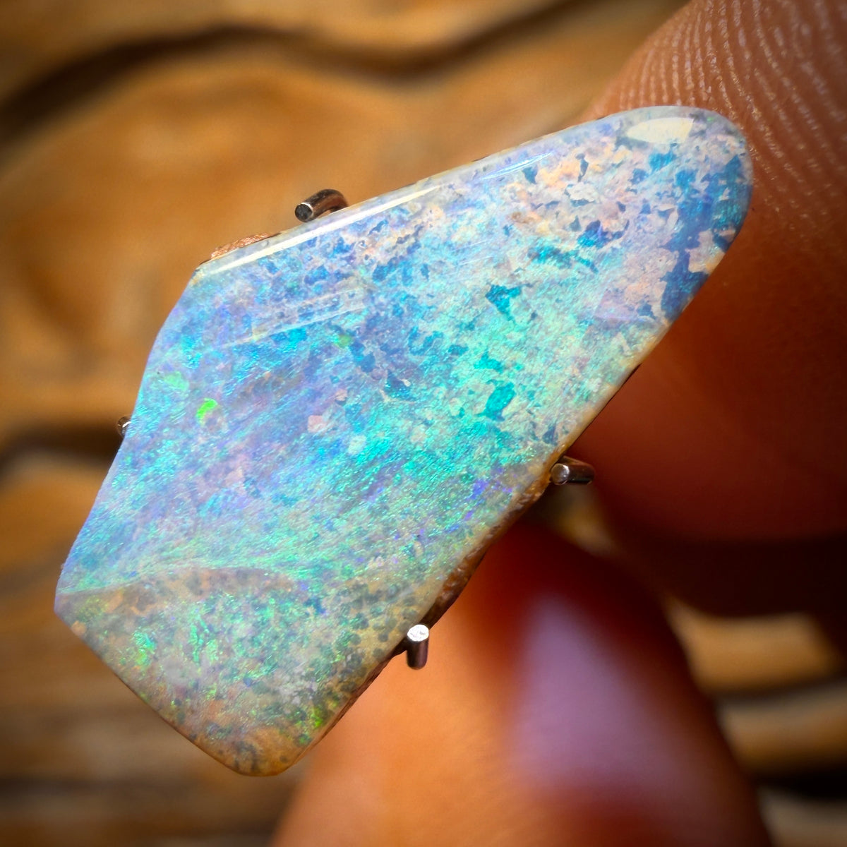 🔨 AUCTION 🔨 5.1cts - Queensland Boulder Seam Opal. RECUTTER’S DELIGHT