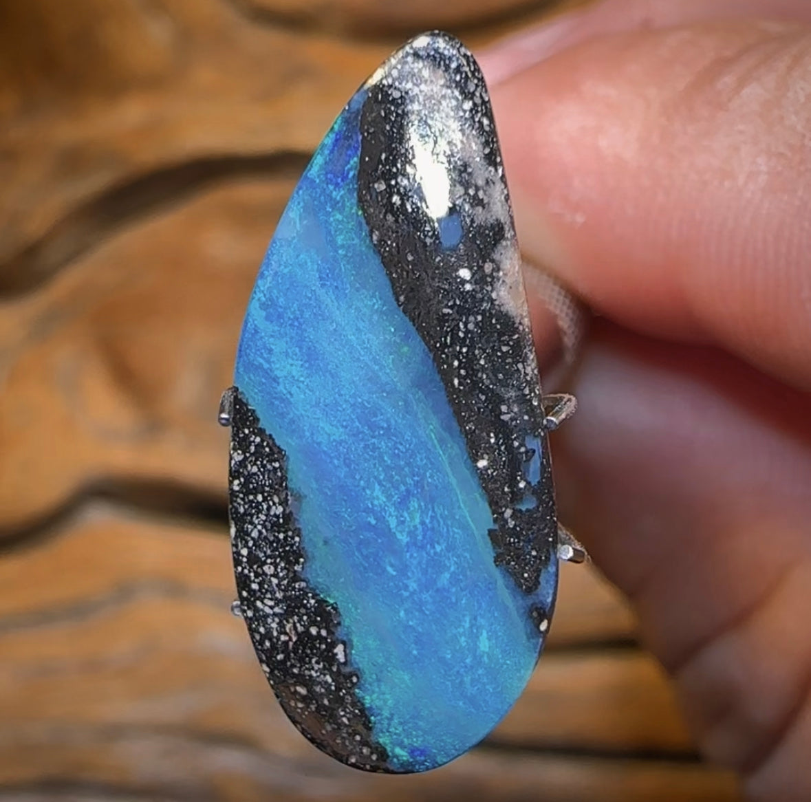 7.4cts - Queensland Boulder Seam Opal - Opal Whisperers