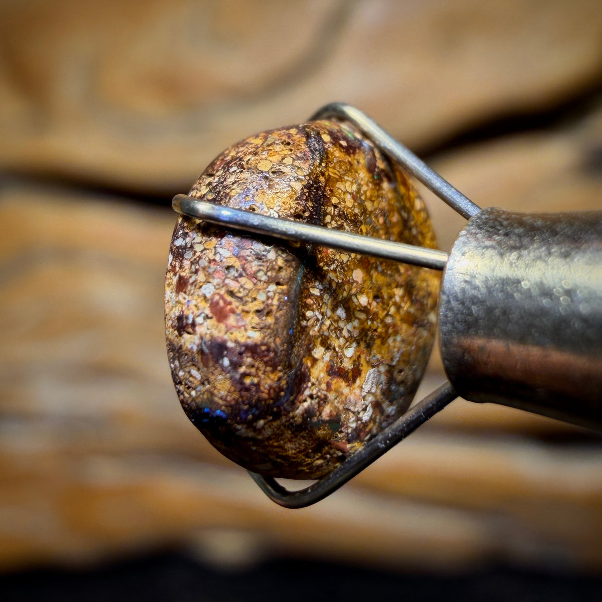 2.9cts - Australian Boulder Seam Opal