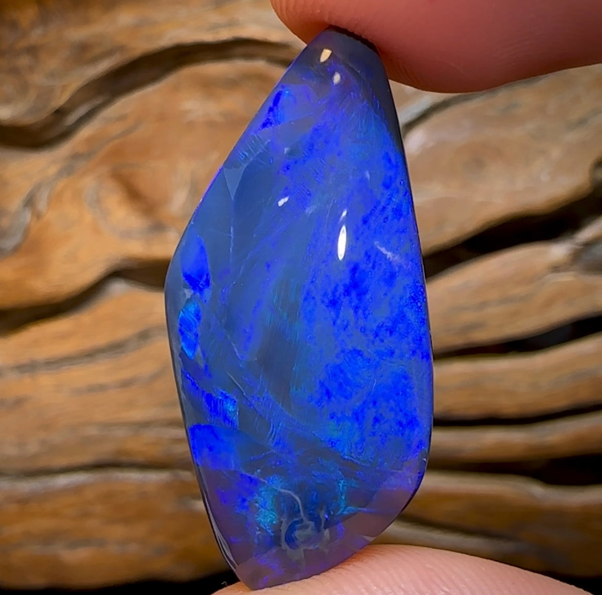 25.5cts - Large Australian Black Opal from Lightning Ridge. Heritage Collection - Opal Whisperers
