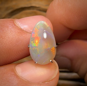 2.2cts - Lightning Ridge Dark Opal