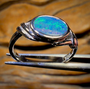 Bague doublet en argent sterling et opale Boulder du Queensland, une excellente affaire