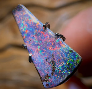 1.85cts - “Red Fire Family”Queensland Boulder Seam Opal