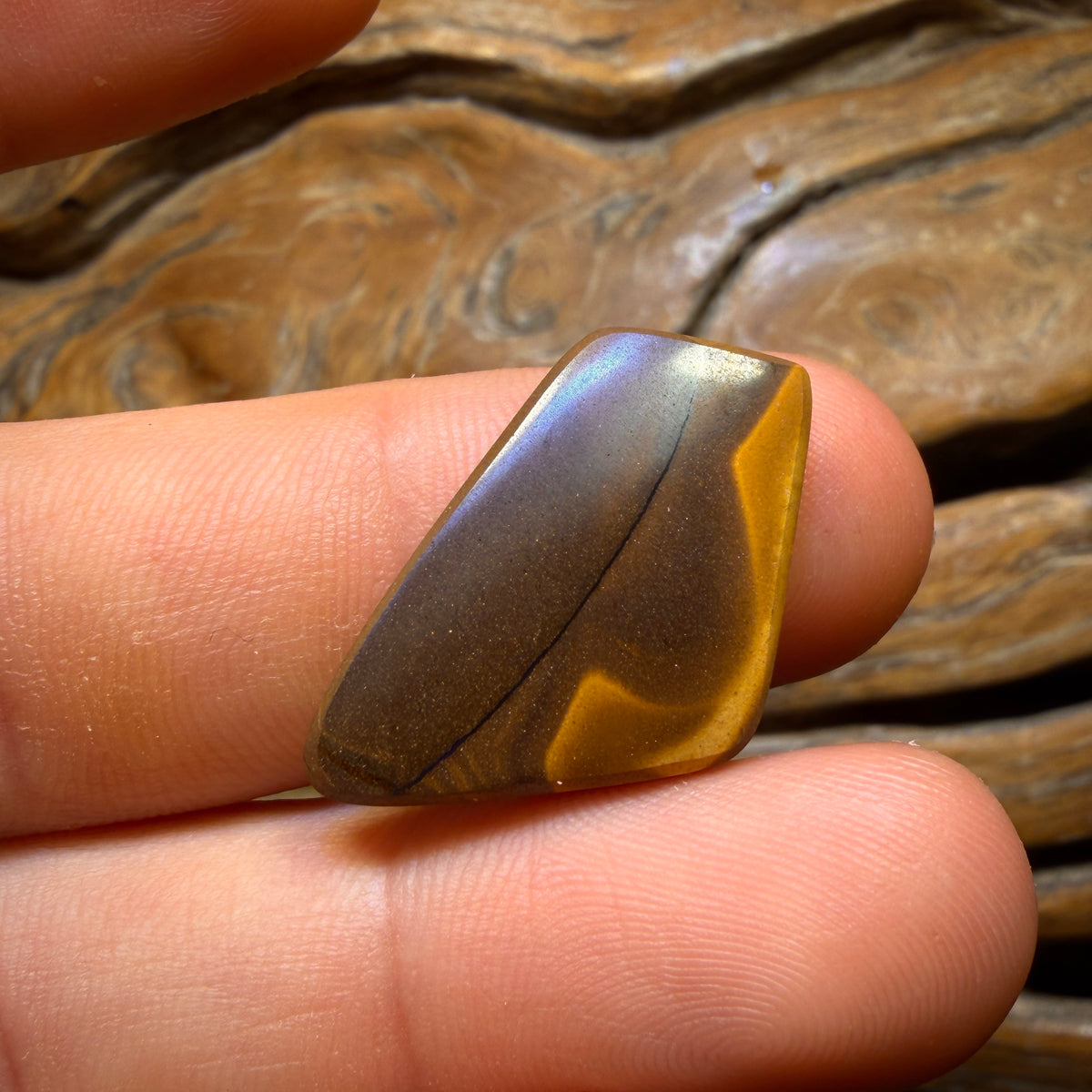 Bargain Card! 16.1cts - “Ocean Dreams” Top Australian Boulder Seam Opal from Winton