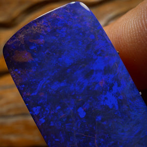 27.4cts - Gem Top Australian Boulder Seam Opal from Winton