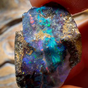 Dad Card! 39.4cts - Queensland Boulder Seam Opal Rough Piece. Natural Split