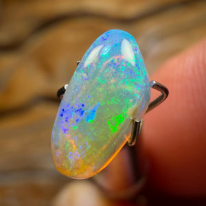 1.1cts - Solid Australian Boulder Pipe Golden Crystal Opal