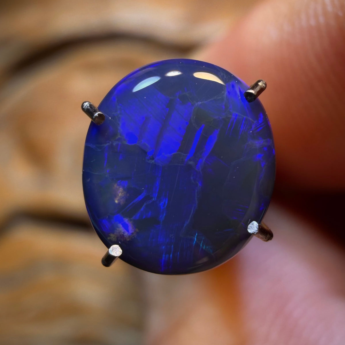 1.6cts - “Hand Print” Lightning Ridge Black Opal