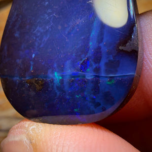 🔨 AUKTION 🔨 Ohne Mindestpreis 50,4ct - Top Queensland Boulder Seam Opal